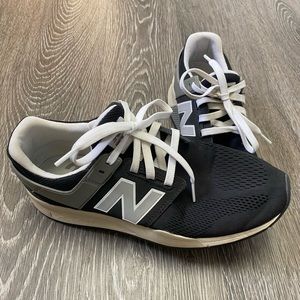 New Balance 247 Sneaker